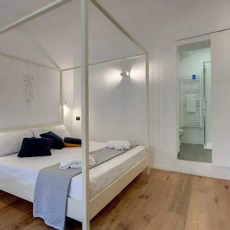 Apartment Scala By Mamo Florence