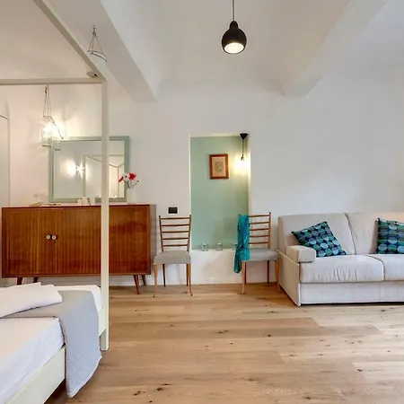 Apartment Scala By Mamo Florence